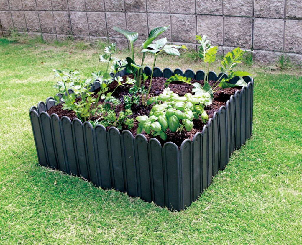 Transform Your Garden with DAIM Edging: Simple, Stylish, and Smart flexwall edge (4)